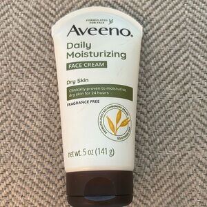 Aveeno Daily Moisturizing Face Cream NWT